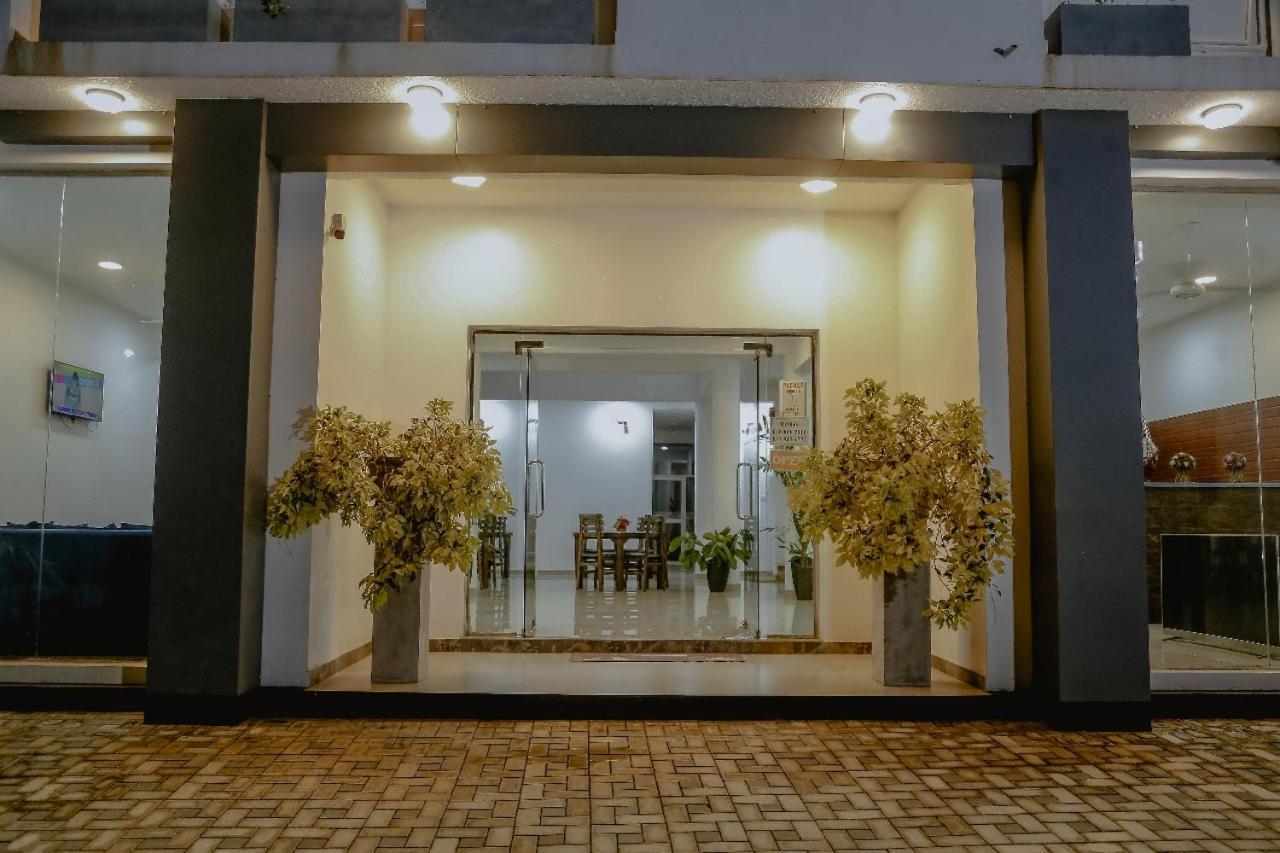 Lucky Transit Hotel - Katunayake Airport Exteriér fotografie