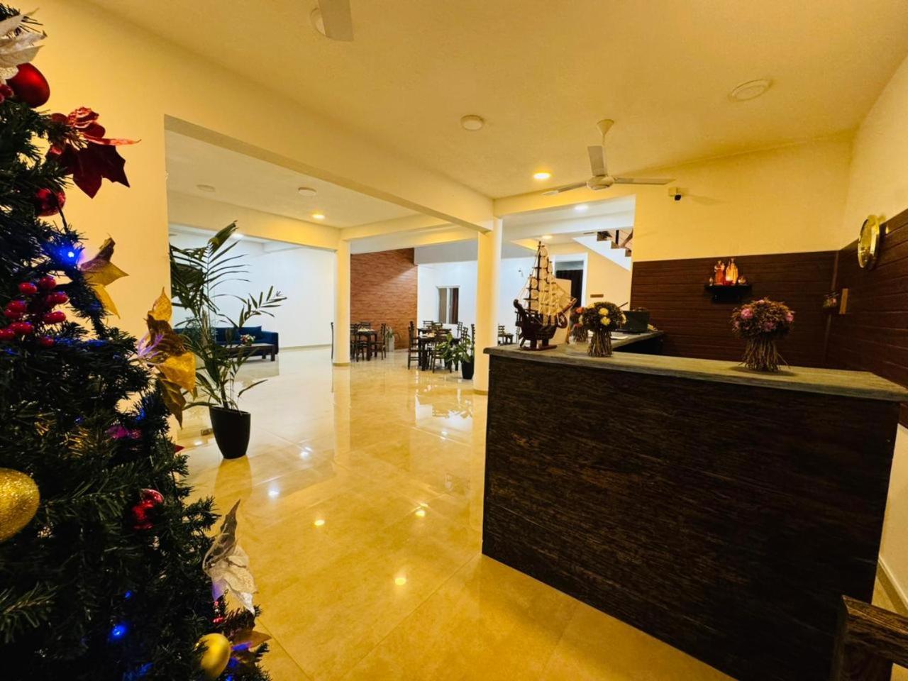Lucky Transit Hotel - Katunayake Airport Exteriér fotografie
